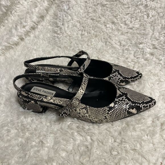 Steve Madden Black & Beige synthetic Snake Print flats sandals SZ9.5 - Picture 2 of 8